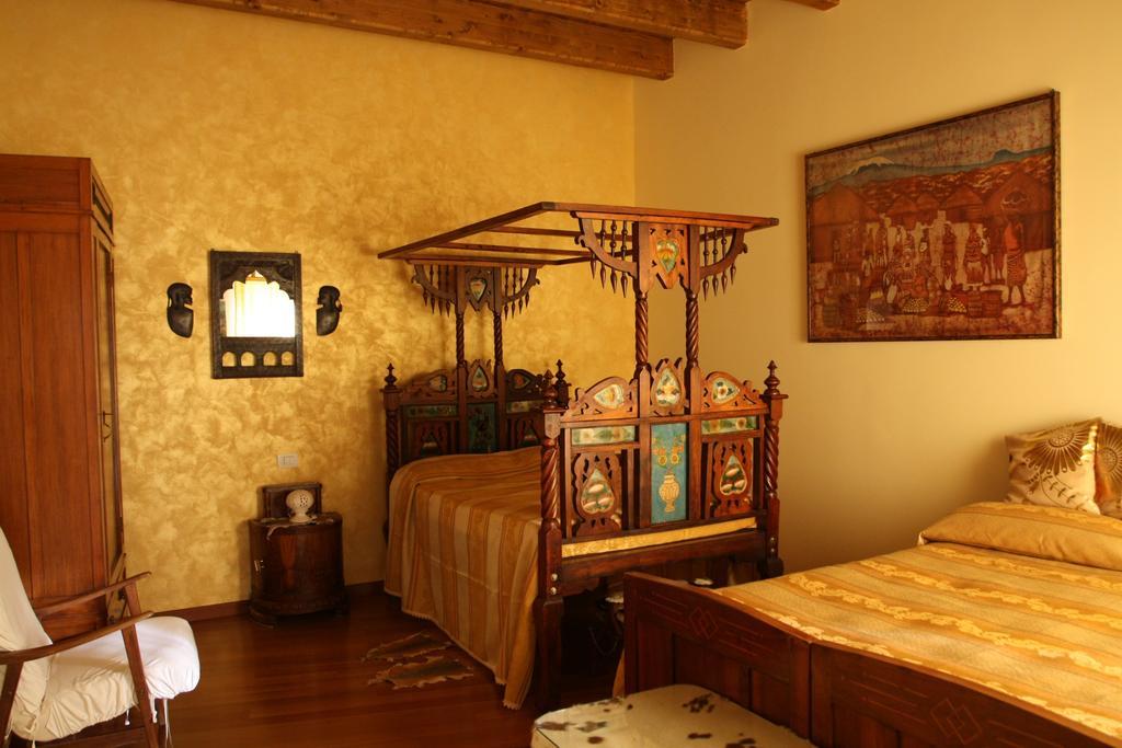 Bed And Breakfast Angolo Fiorito Civitavecchia Habitación foto